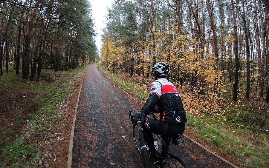 Dawno nie jechałem taką długą i gładką rowerówką