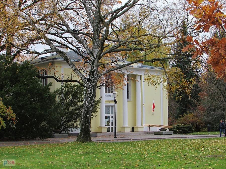 Stary kampus SGGW - budynek administracyjny