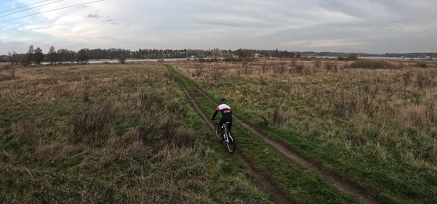 Klimacik z odcinka wokół Jeziora Kierskiego