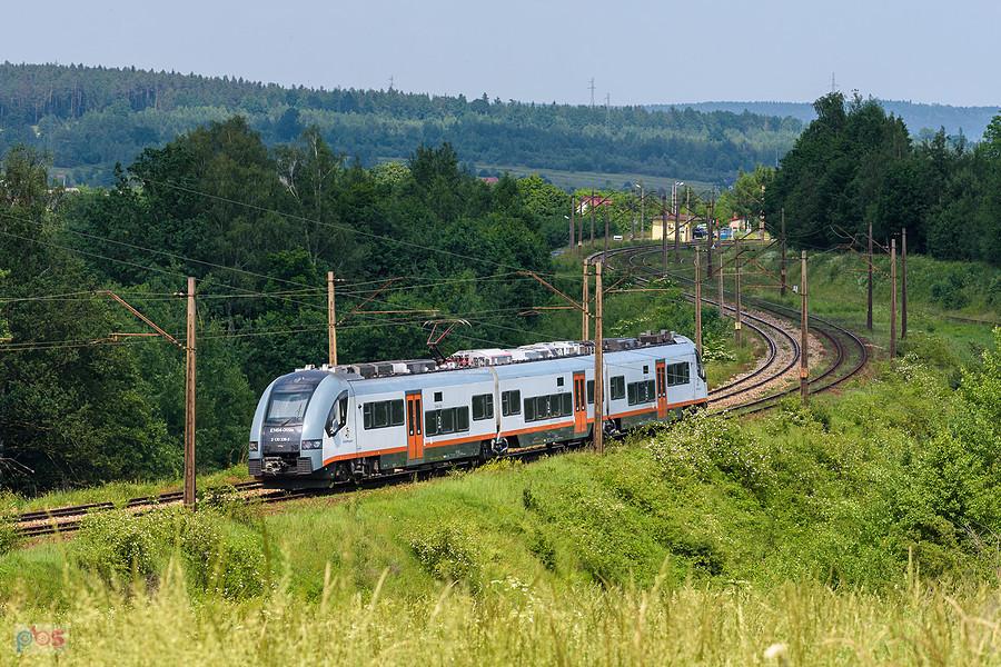 EN64-009 jako poc. Regio 20304 (Kielce - Skarżysko - Kamienna) na szlaku: Zagnańsk - Łączna, linia D29-8.