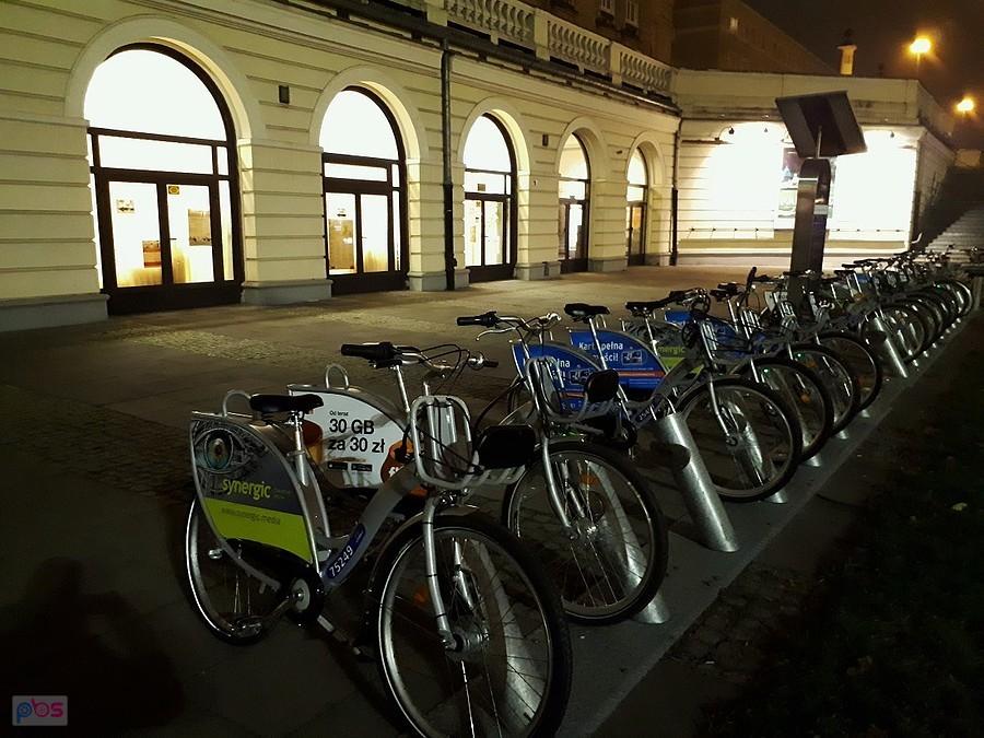 Stacja Veturilo przy kinie Muranów