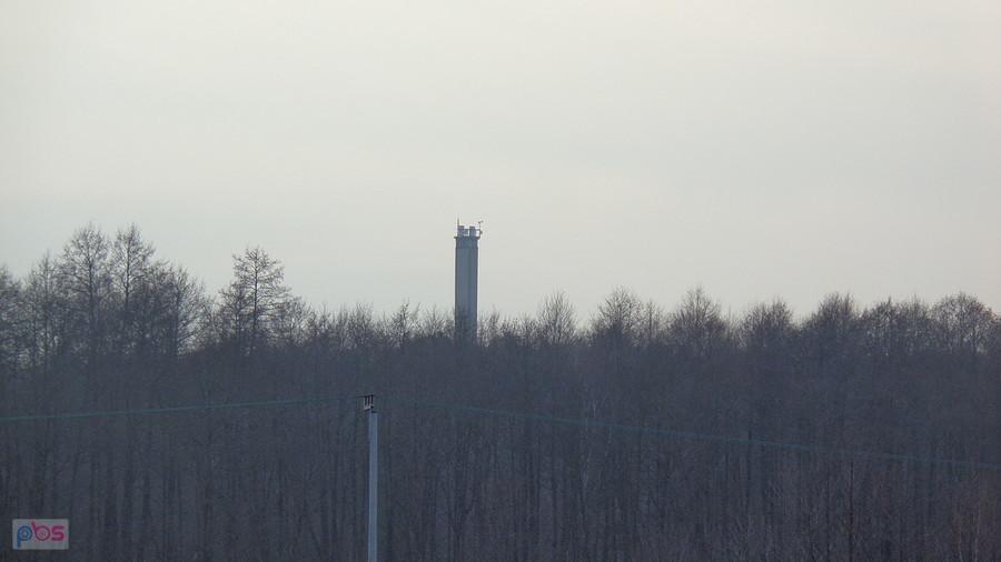 Z daleka wygląda majestatycznie
