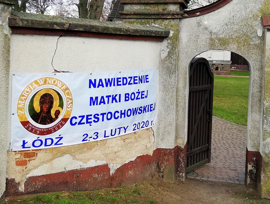 Nawiedzenie może i będzie, źle zapisana data już jest :)