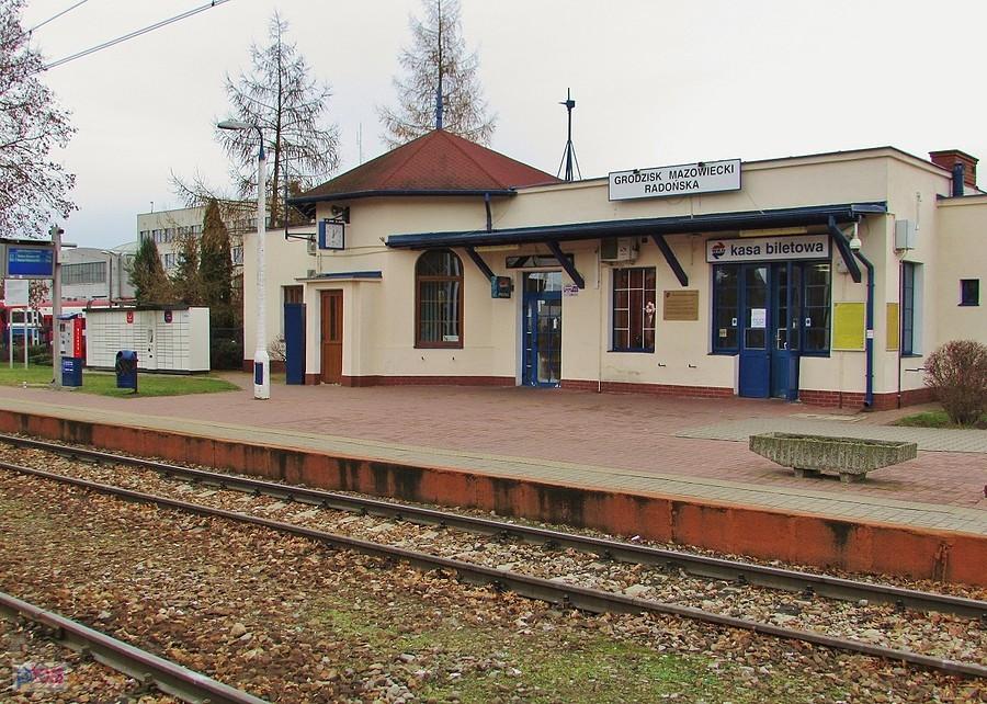Stacja WKD - Grodzisk Mazowiecki Radońska