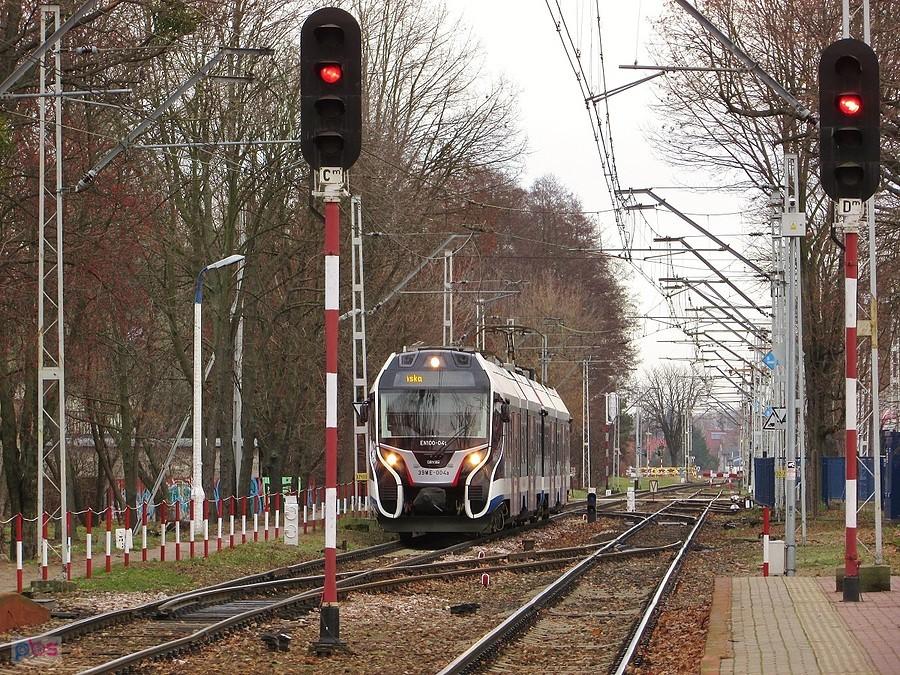 WKD Newag 39WE seria EN100 dojeżdża do Grodziska