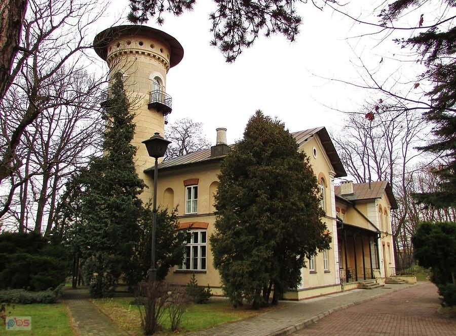 Grodzisk Mazowiecki - Willa Foksal powstała w 1846 roku jako dom zajezdny