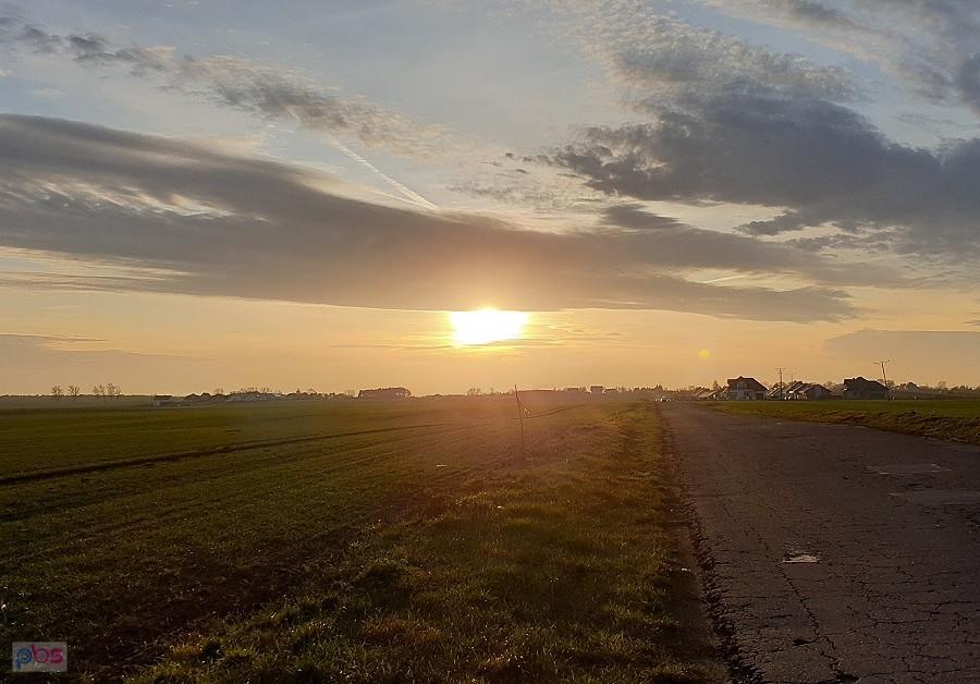 Zachód słońca nad Grzędzicami