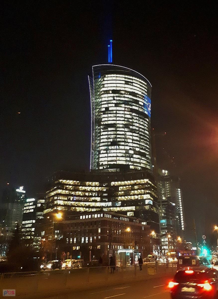 Wysokość strukturalna Warsaw Spire wynosi 220 m