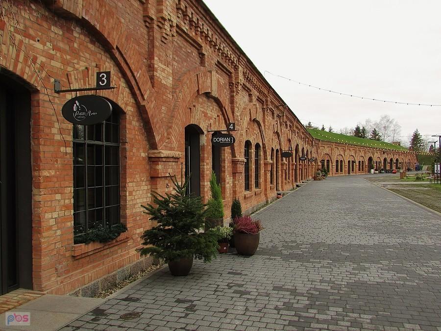 Fort Służew to jeden z fortów pierścienia zewnętrznego Twierdzy Warszawa