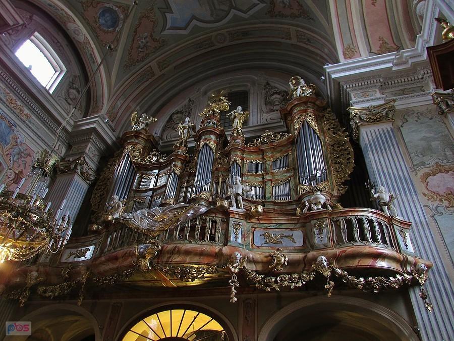 Prospekt organowy w kościele św. Anny