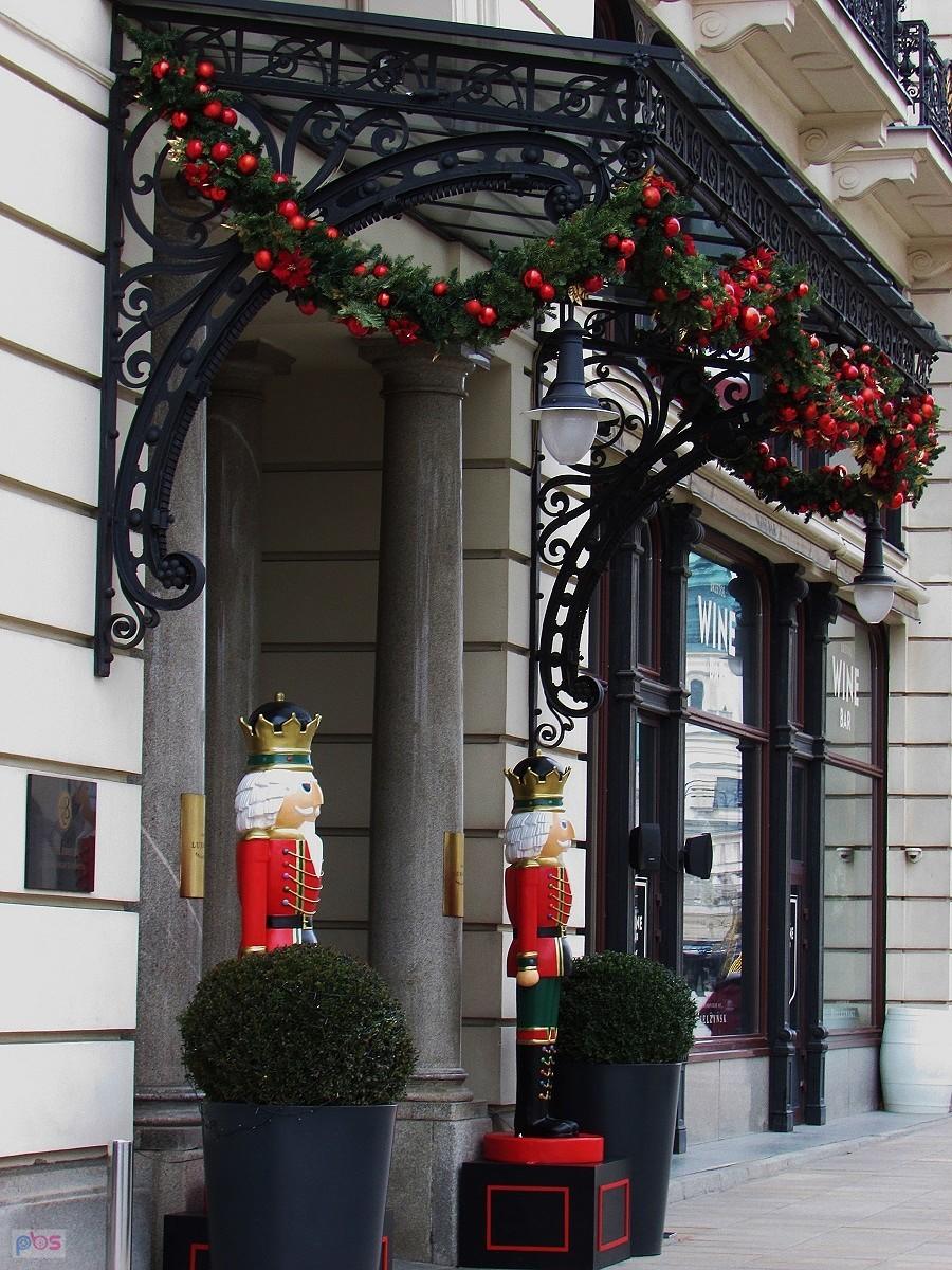 Wejście do Hotelu Bristol