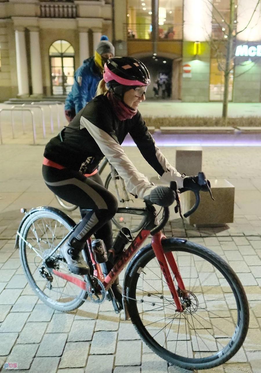 Paulina (czylia ja) na rowerze zrobione przez fotografa z Dzieennika Wschodniego