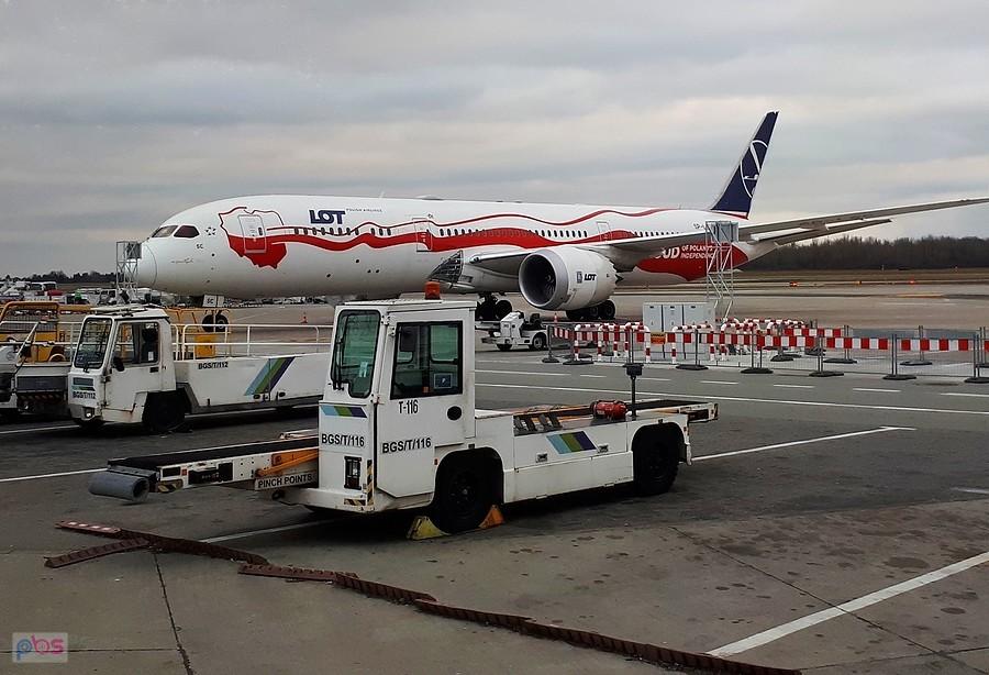 Boeing 787-9 Dreamliner