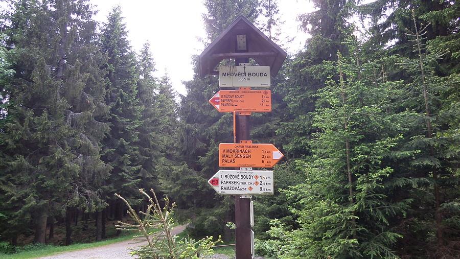 Medvedi Bouda następny szczyt