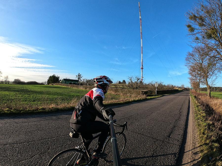 290 metrowa wieża nadawcza w Górze