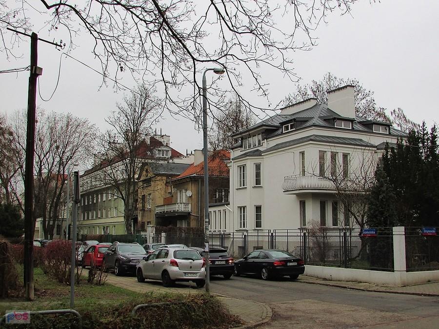 Dom SBM Techników Magistratu na rogu Szczekocińskiej i Ursynowskiej