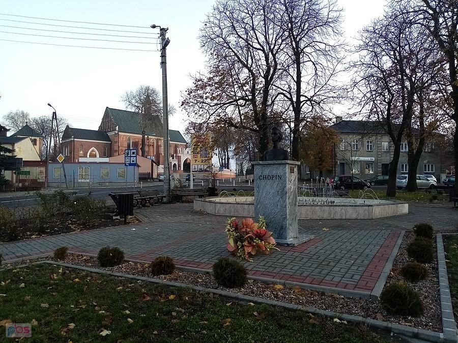 Na rynku w Izbicy Kujawskiej