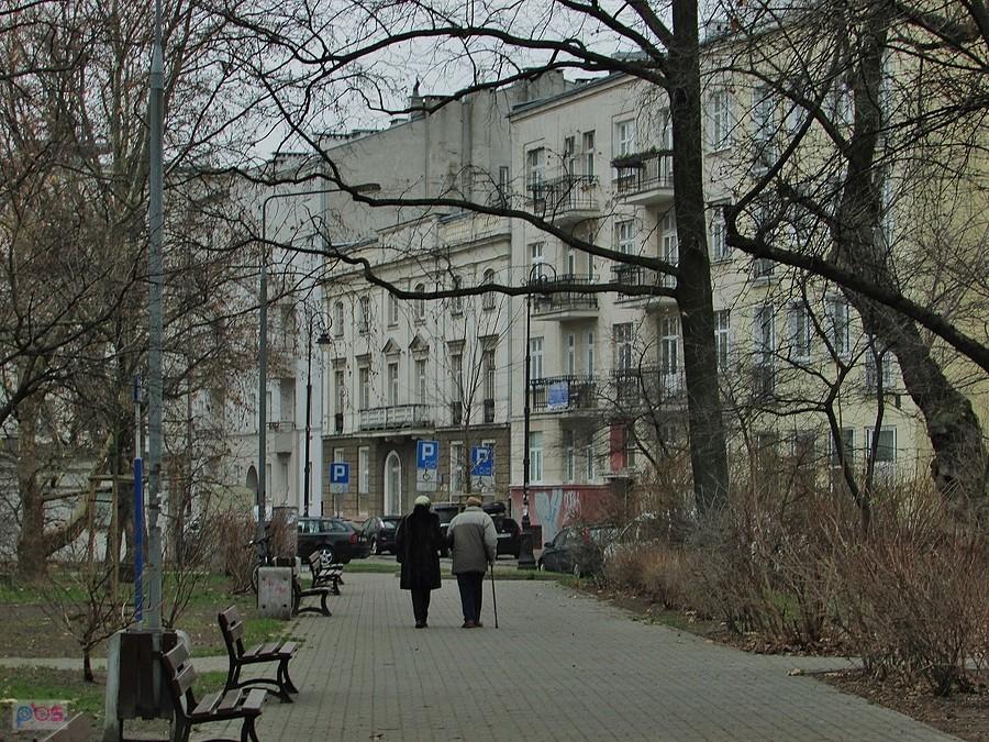 Na skwerze Słonimskiego