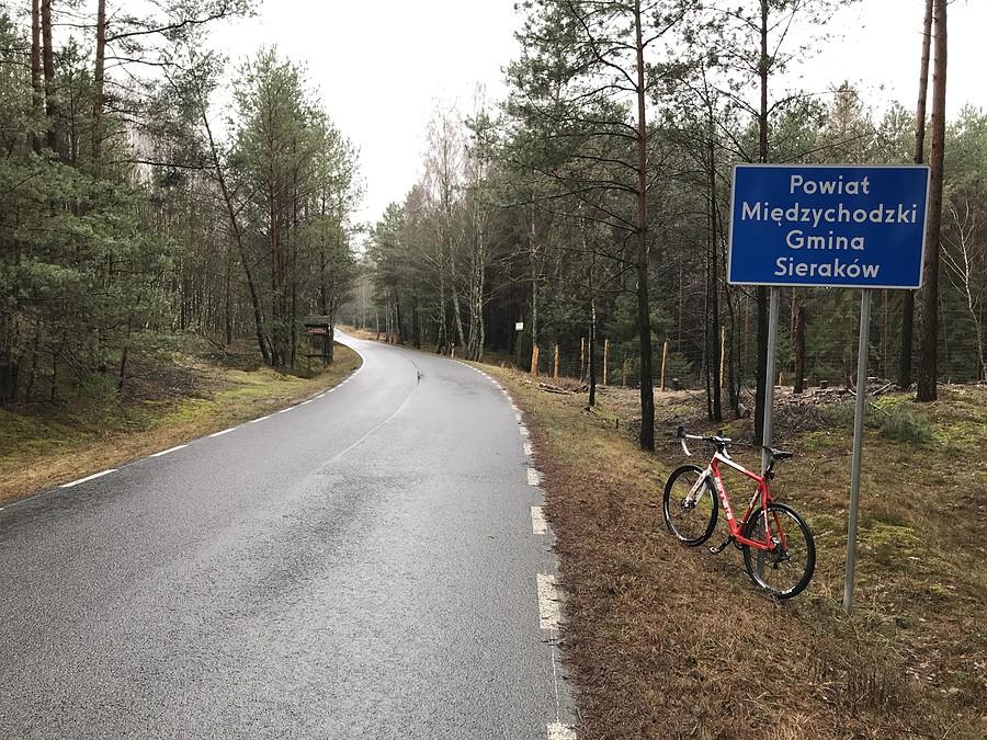 przed Sierakowem - cały czas pada