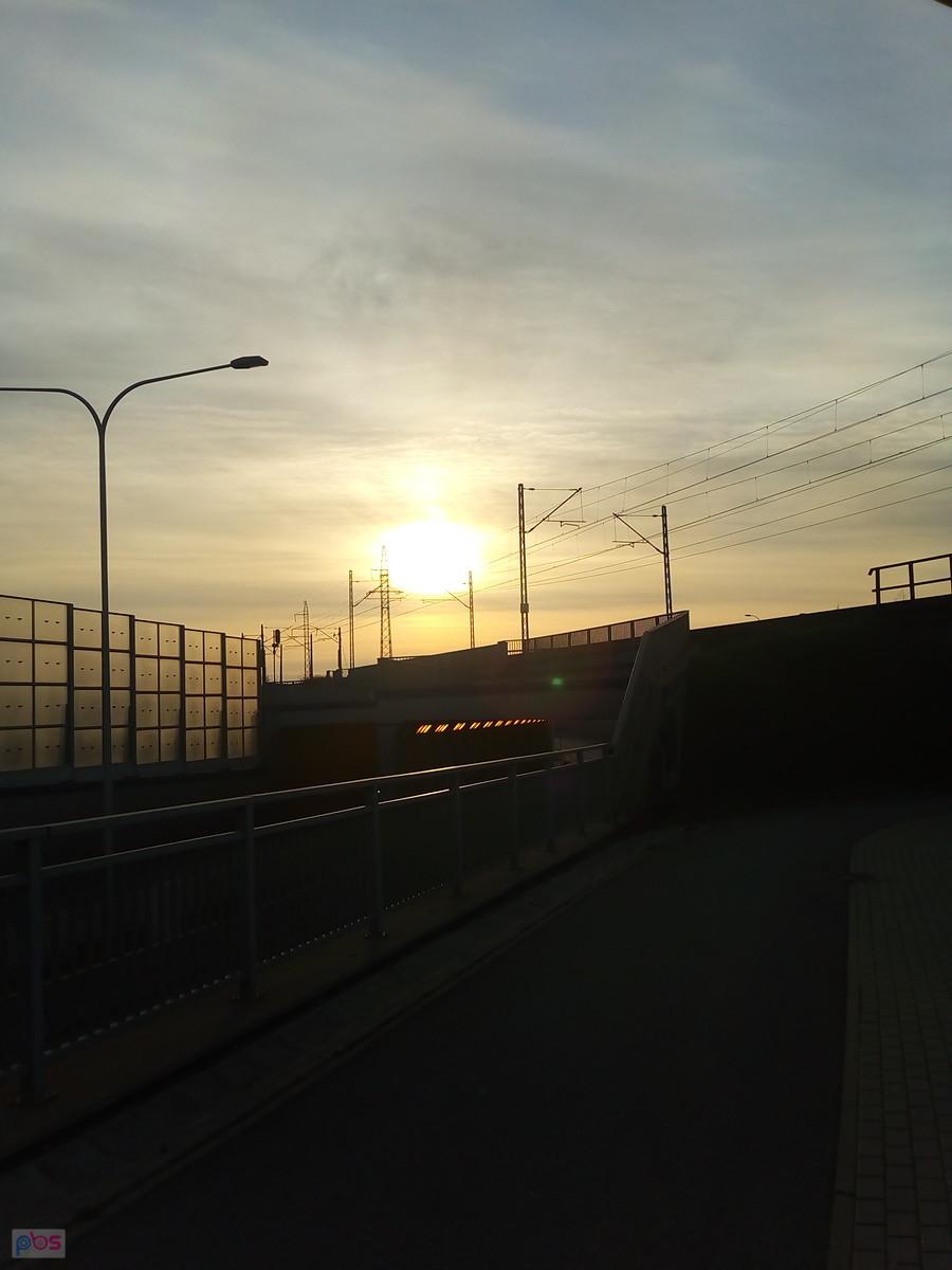 Słońce nad wiaduktem