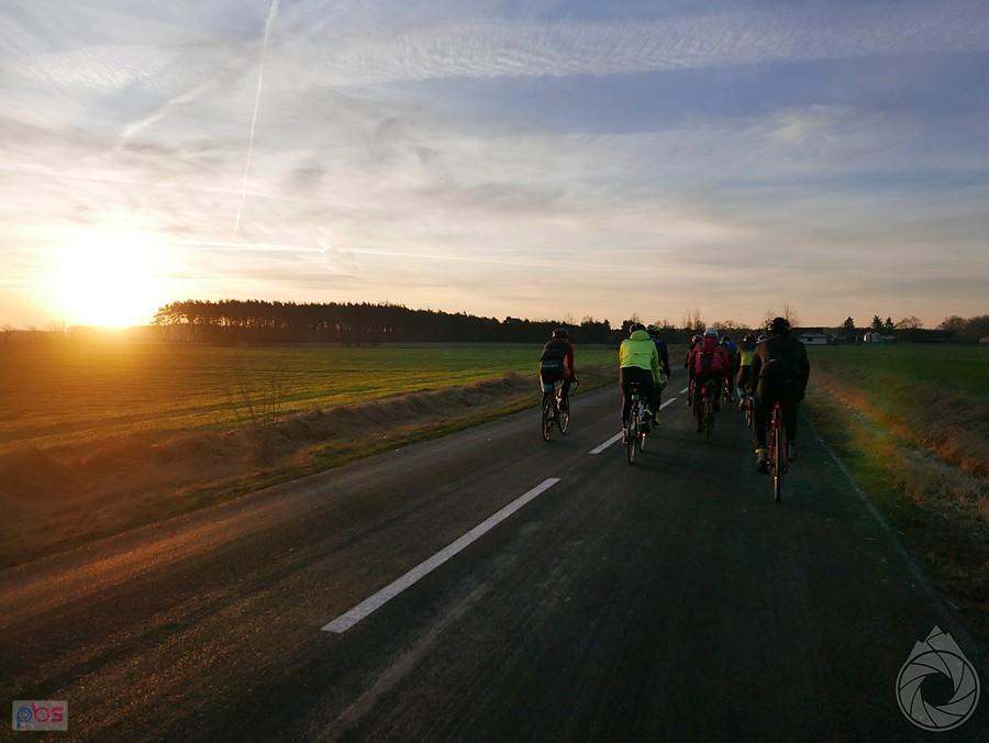 rozwalony peleton grupy 4 na TdWOŚP