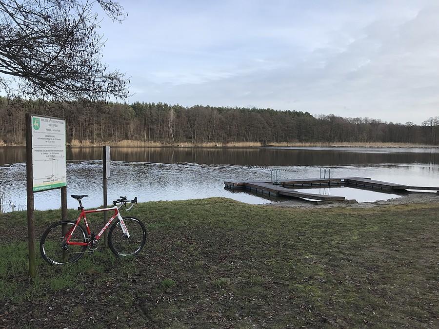 Jezioro Piast w Kwiejcach