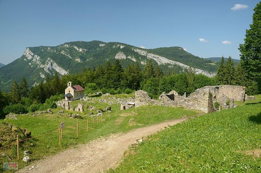 Valchevrière, wioska pomnik