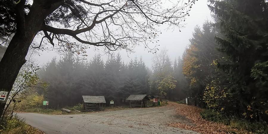 Łaszczowa i miejsce biwakowe