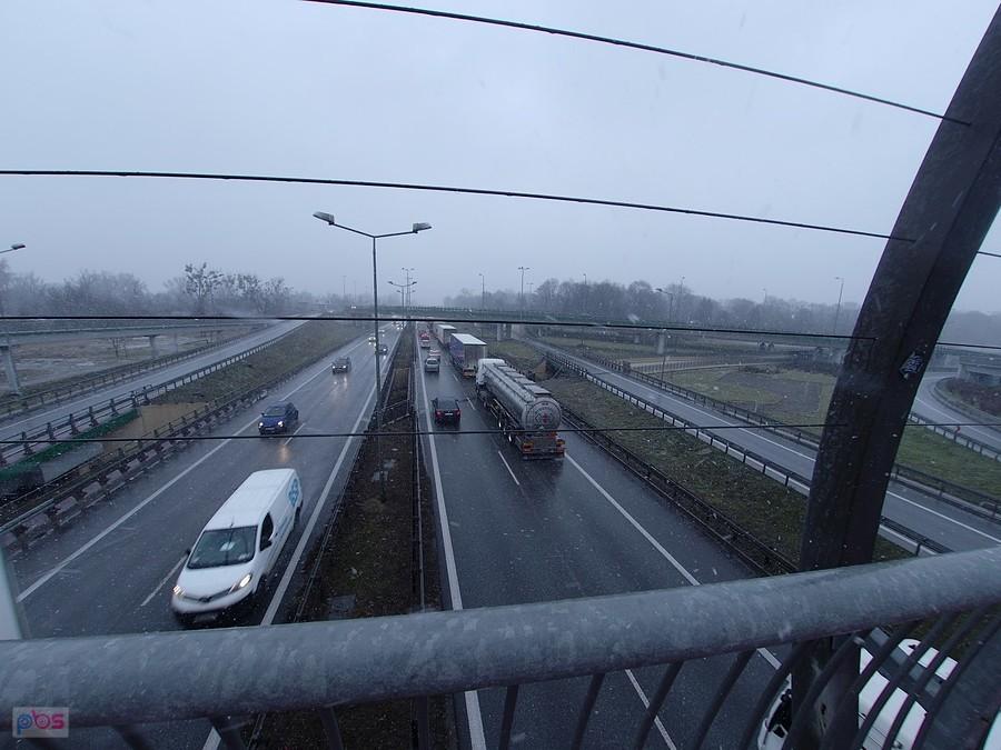Widok z kładki - kierunek na wschód (Bródno)