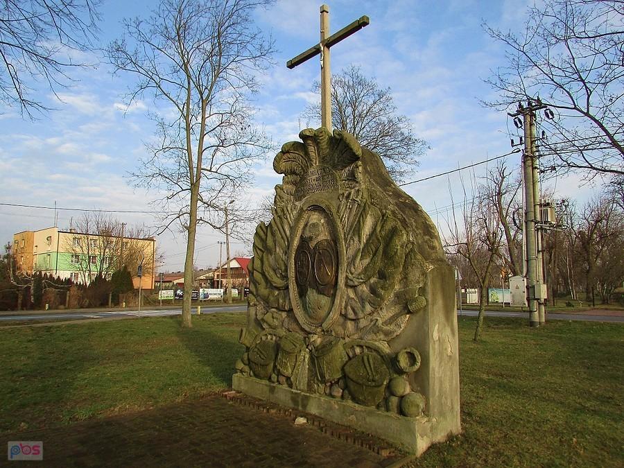 Brzóza - pomnik wystawiony na pamiątkę misji w 1839 roku