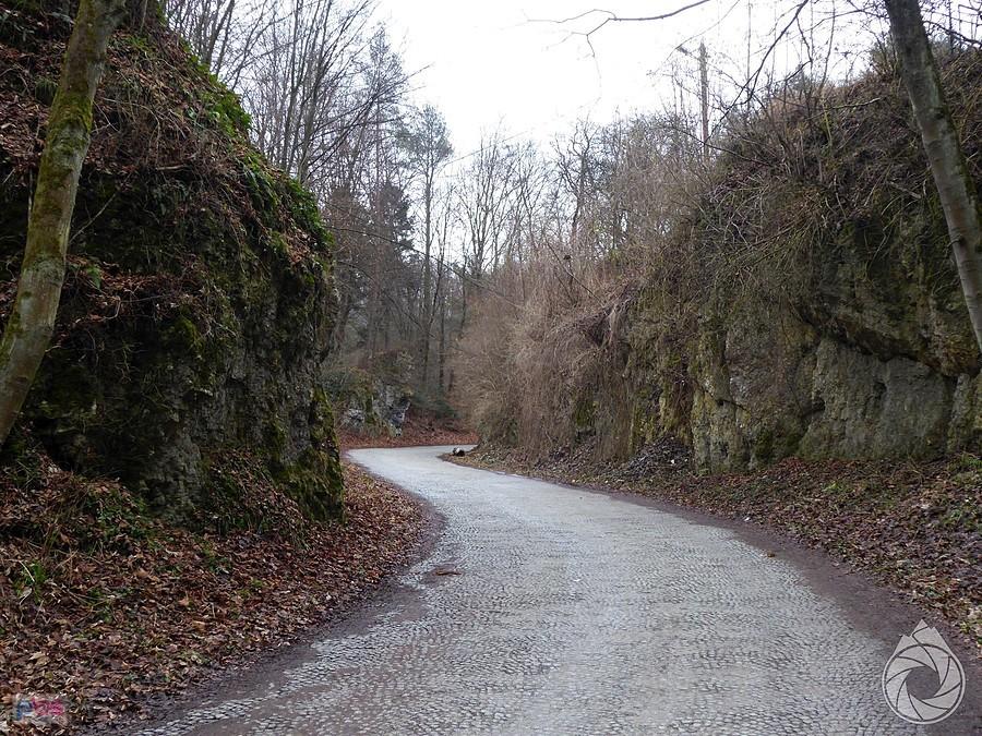 ten brukowy podjazd nad Ojców