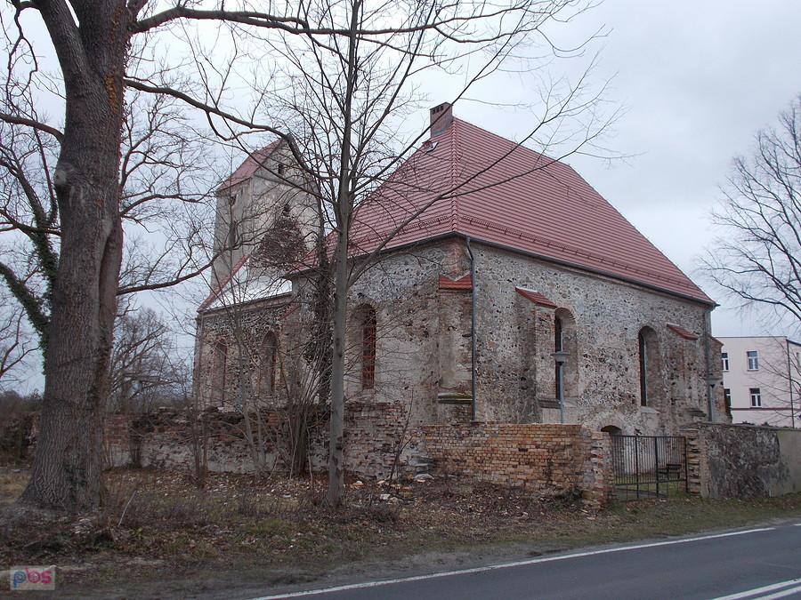 Ruiny kościoła ewangelickiego w Ruszowie