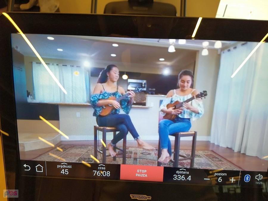 Trening przy akompaniamencie ukulele