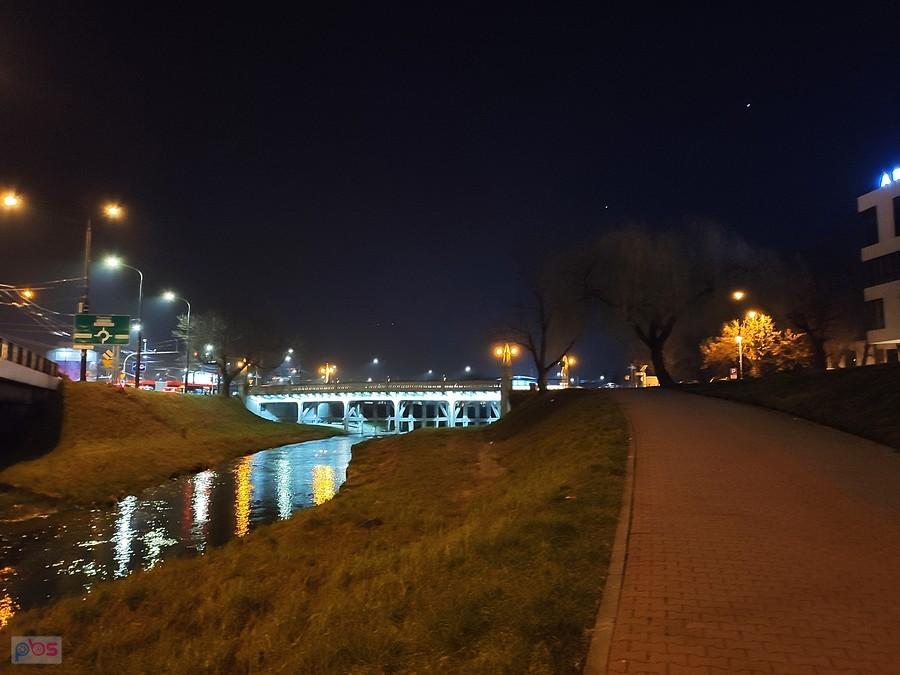Most Kultury nocą