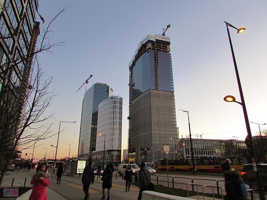 Budowa biurowców Skyliner i The Warsaw Hub przy rondzie Daszyńskiego
