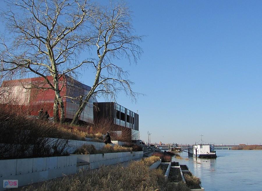 Bulwary przy Centrum Nauki Kopernik