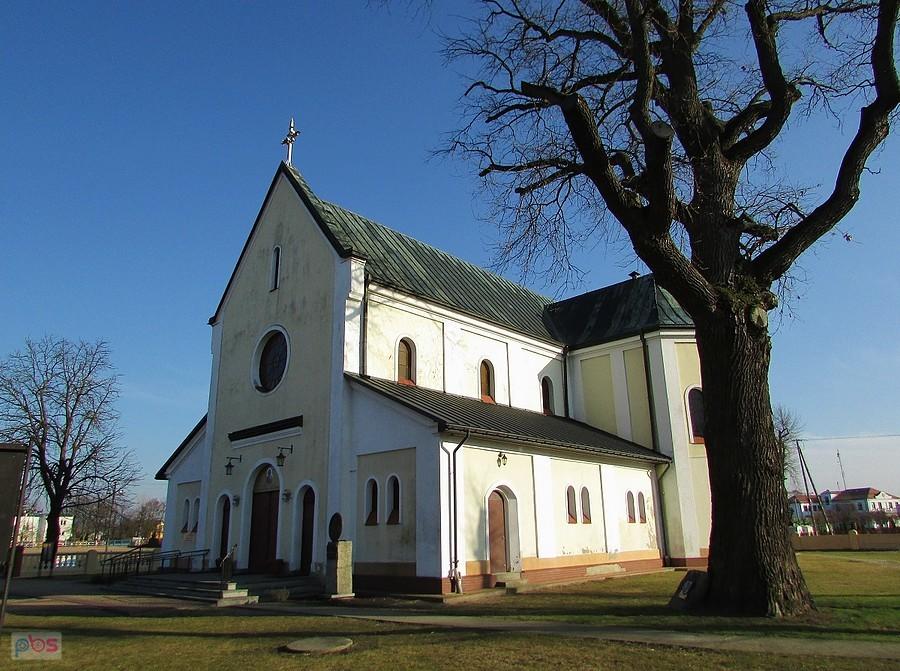 Grabów nad Pilicą - kościół Świętej Trójcy