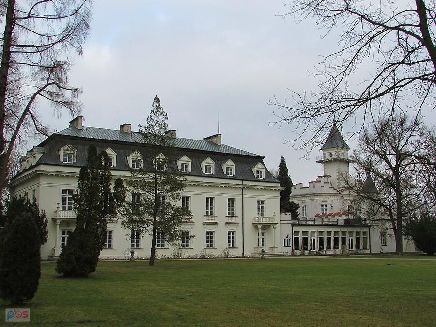 Pałac w Radziejowicach od strony południowej