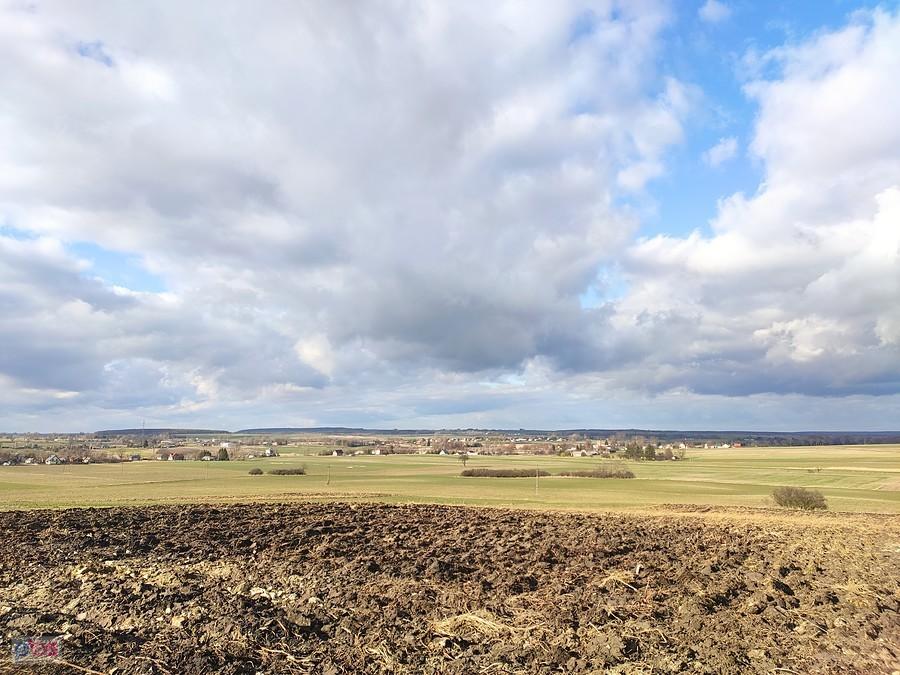 Widok na Janów z okolicznych pagórków