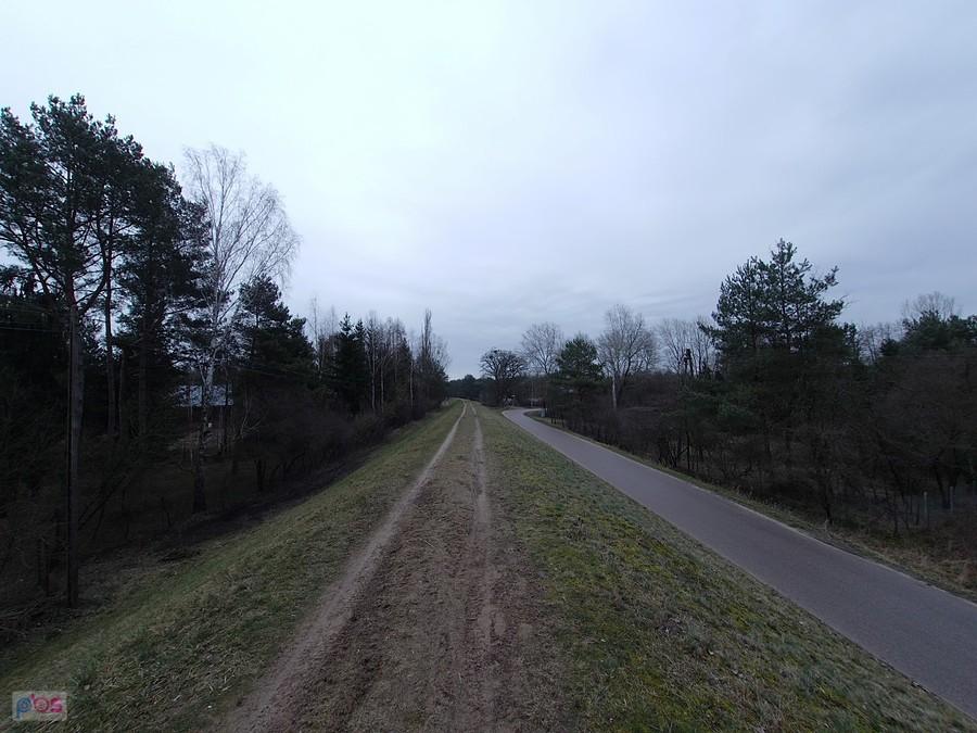 Wał przeciwpowodziowy rzeki Narwi