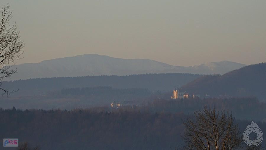 Zebrzydowska Kalwaria z ciemną Babio