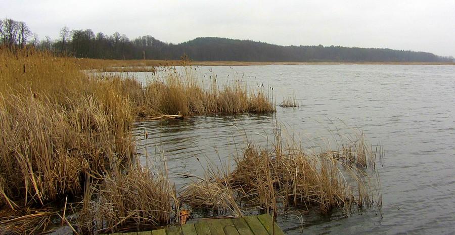 Widok na wielkopolskie pojezierze - Jezioro Tomickie