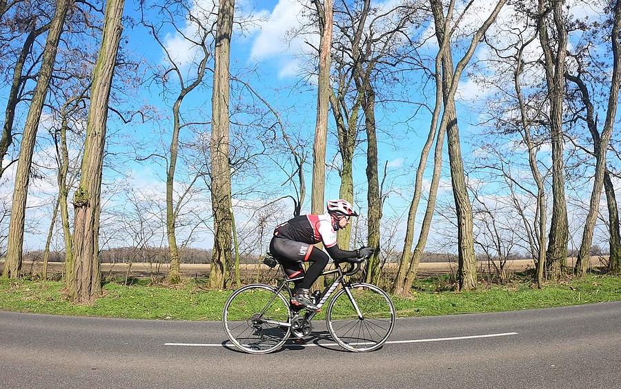 Pozycja aero na trasie ChampionMan Duathlon Czempiń