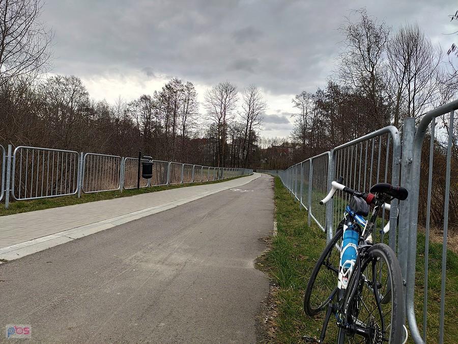 Czarne chmury się zbierają, więc trzeba było uciec