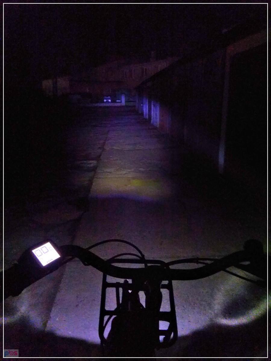Przednia lampka rowerowa roweru elektrycznego do systemu Bosch Przednia lampka rowerowa do roweru elektrycznego Union UN-4270E - zdjęcie bez lampy