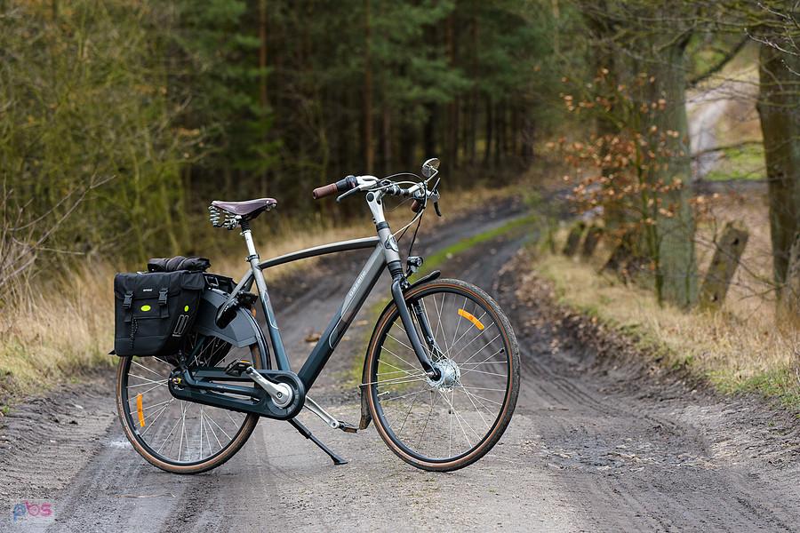 Na wiadukcie w Kalinie - moja Gazelle Orange C8 rocznik 2018