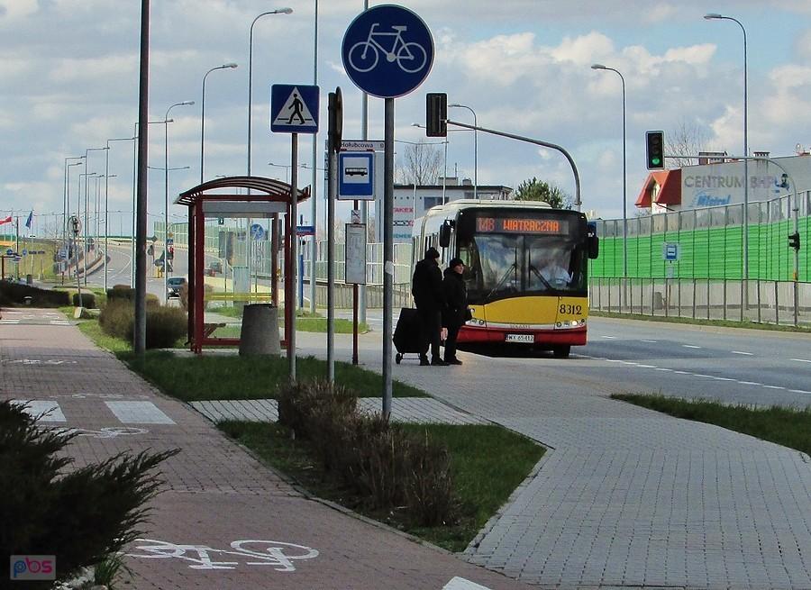 Autobus linii 148 na ul. Poleczki