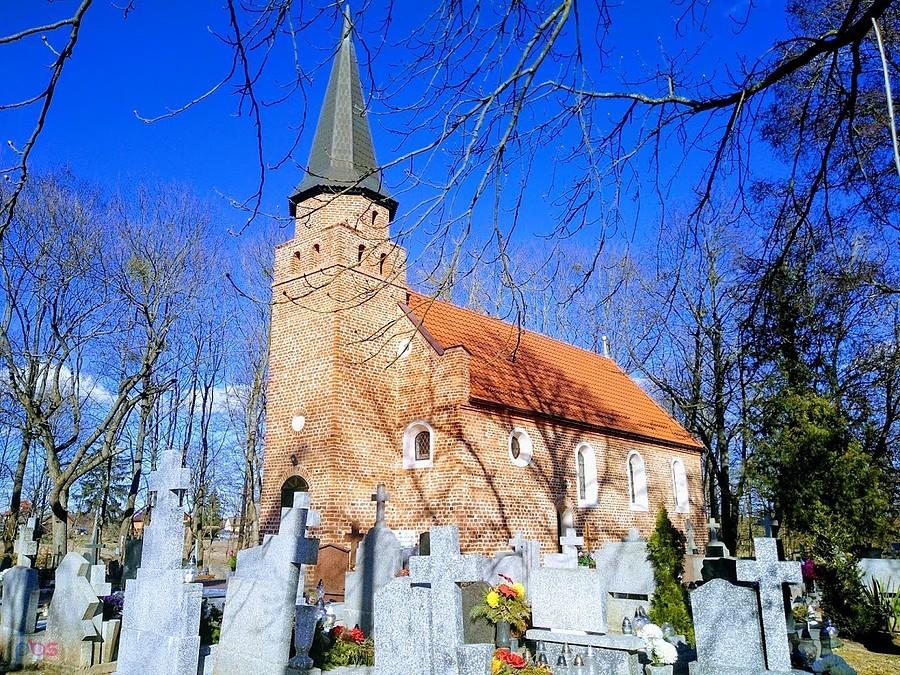 Kościół w Obozinie