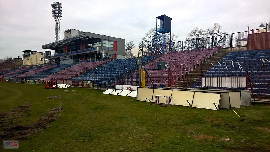 A tak wyglądał stadion Pogoni 2 kwietnia 20 r.