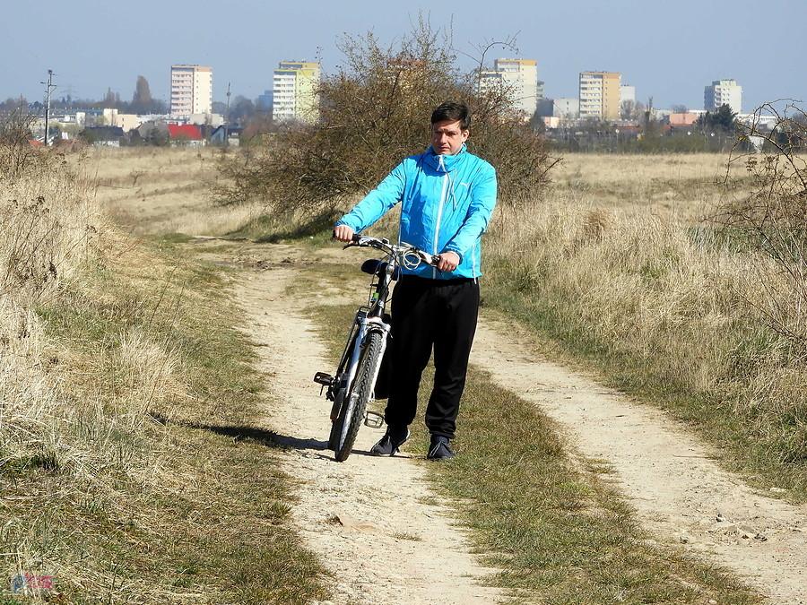 Kuba w drodze do Przecławia.